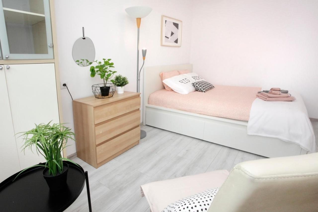 Apartament Sloneczny Apartment Гдиня Екстериор снимка